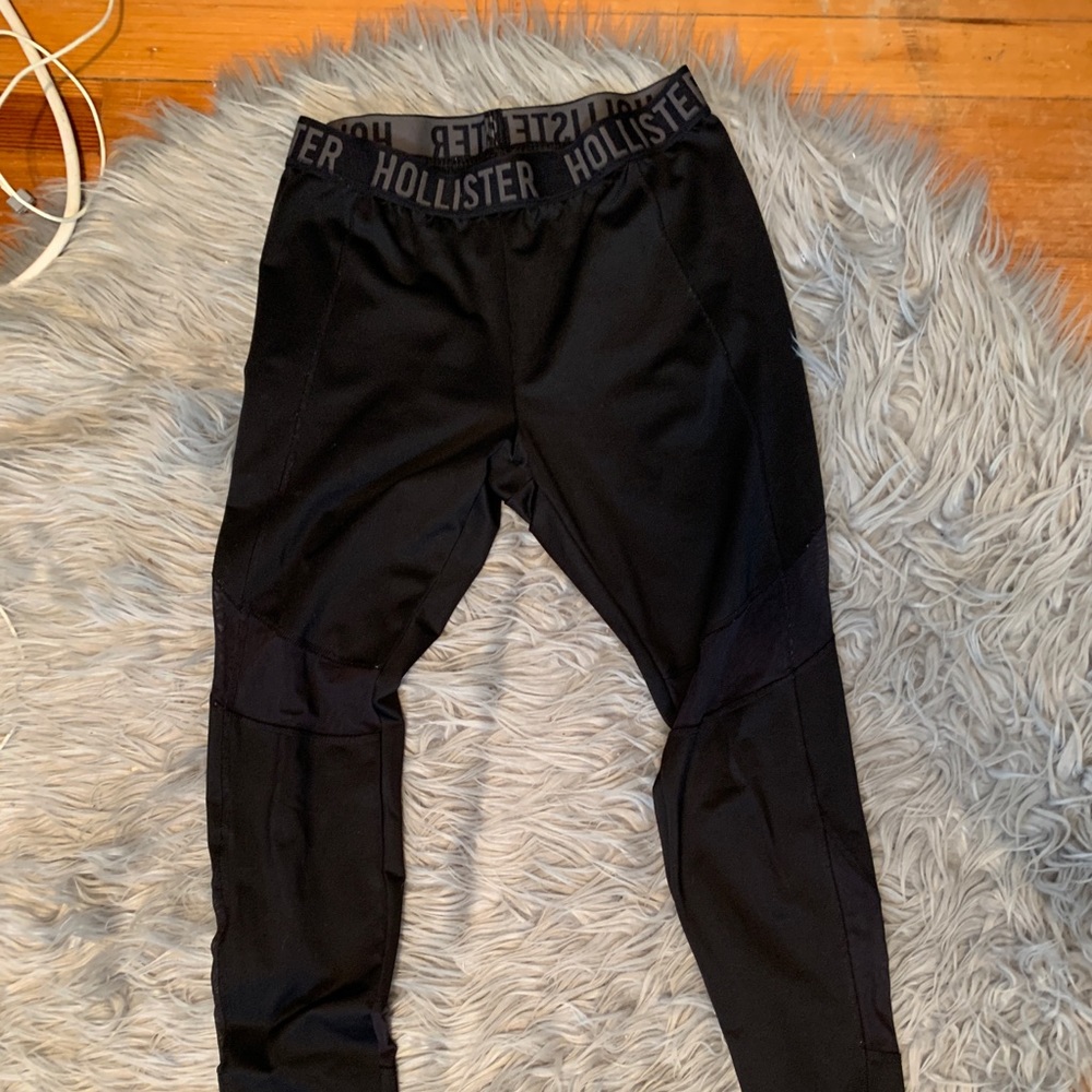 these leggings are super comfy and in style